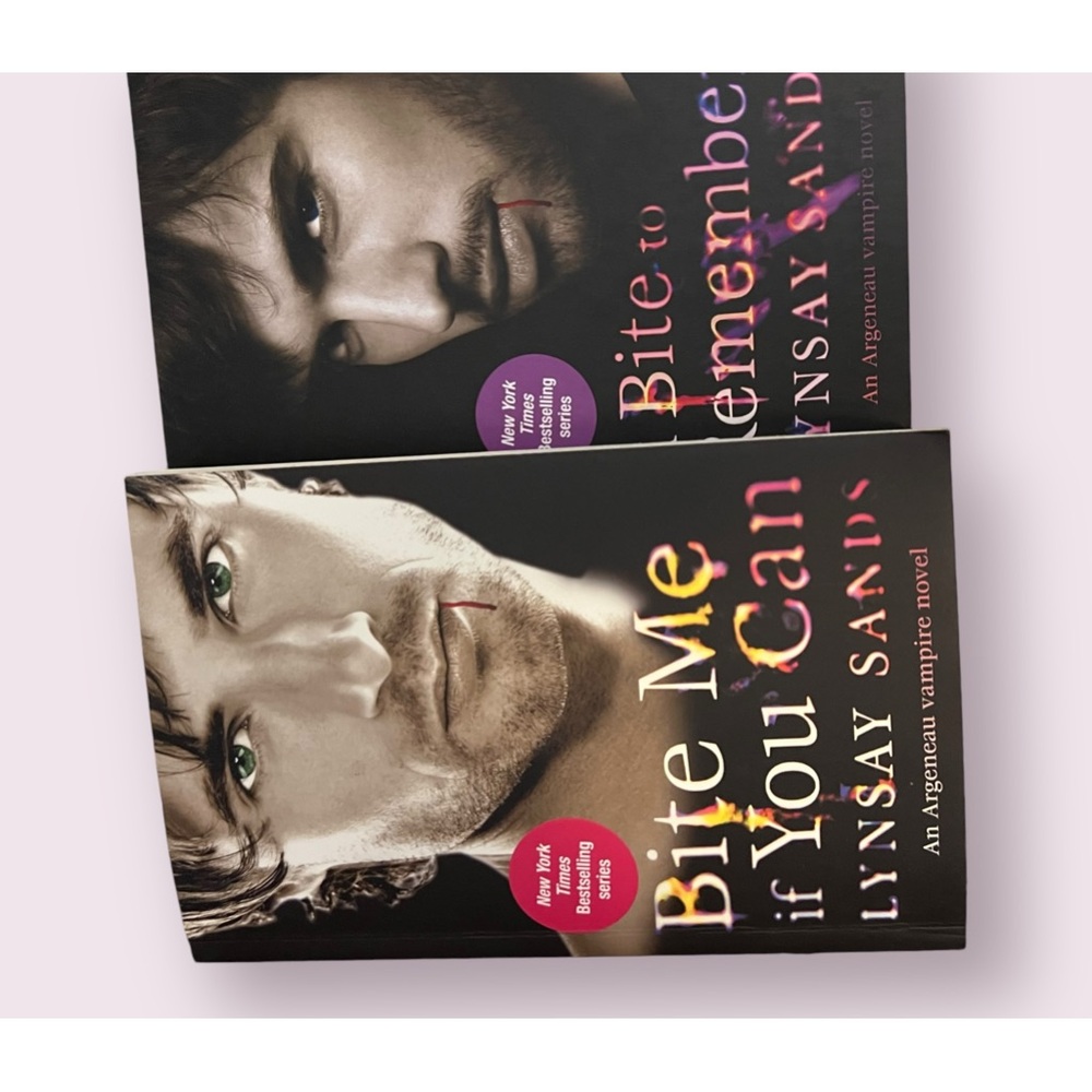 2 Lyndsay Sands - Argeneau Vampire Graphic Novels books 5&6